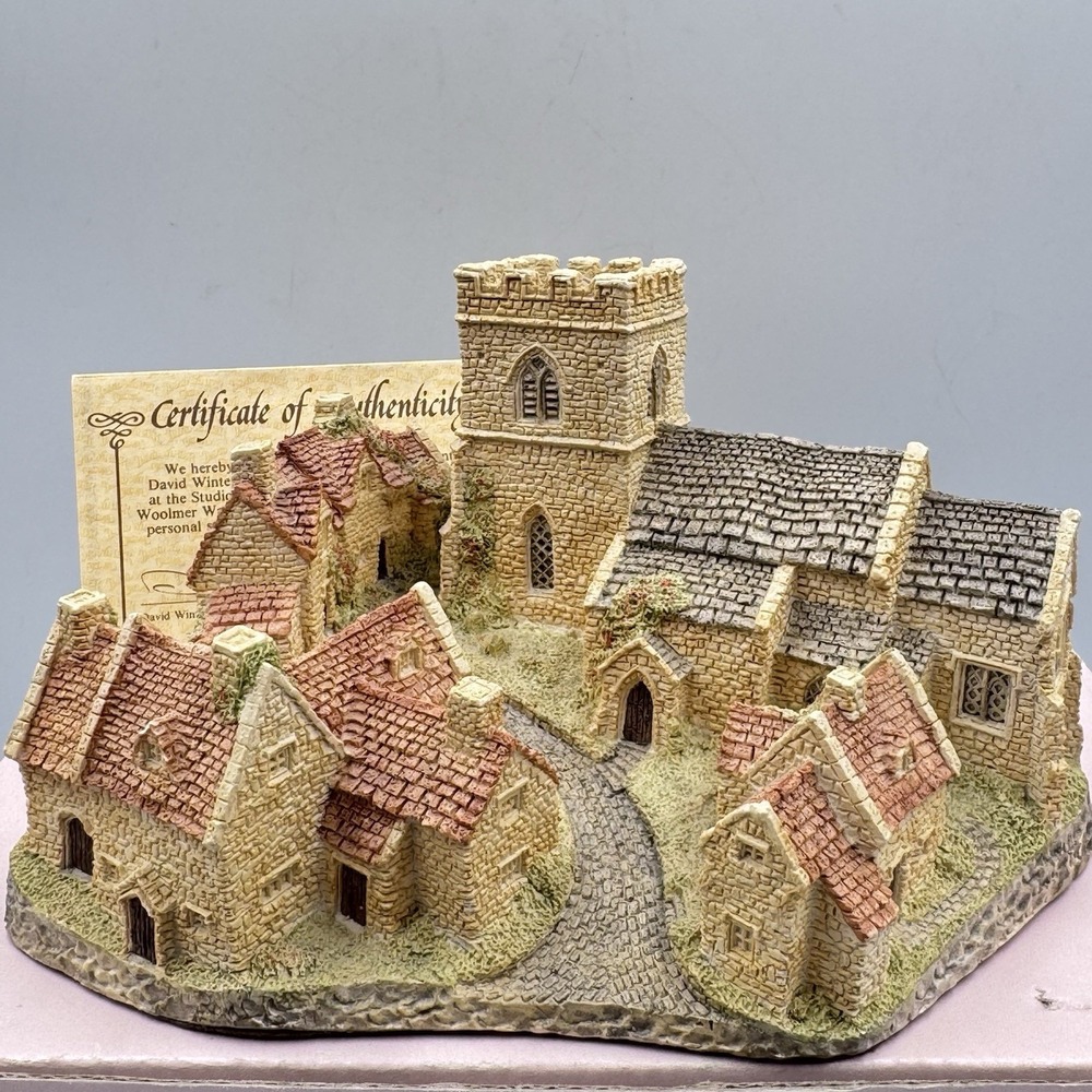 David Winter Cotswold Village Cottage 1982 Regions Collection in Box w/ COA
